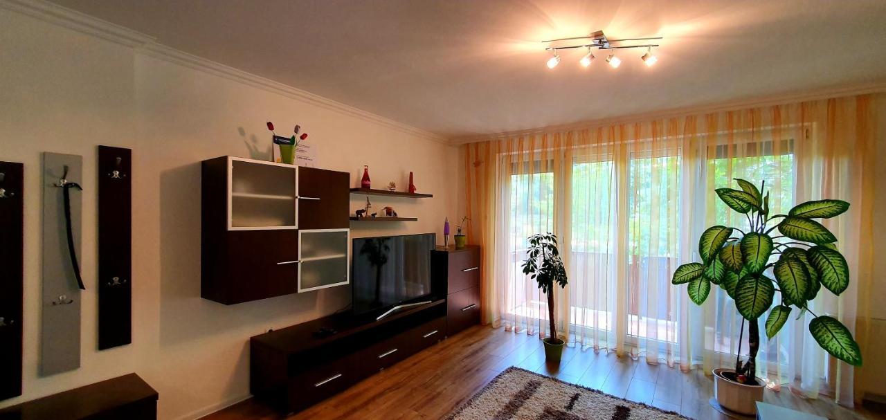 Bazsi Apartman Siofok Exterior photo