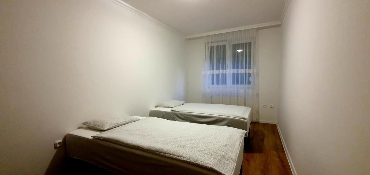 Bazsi Apartman Siofok Exterior photo